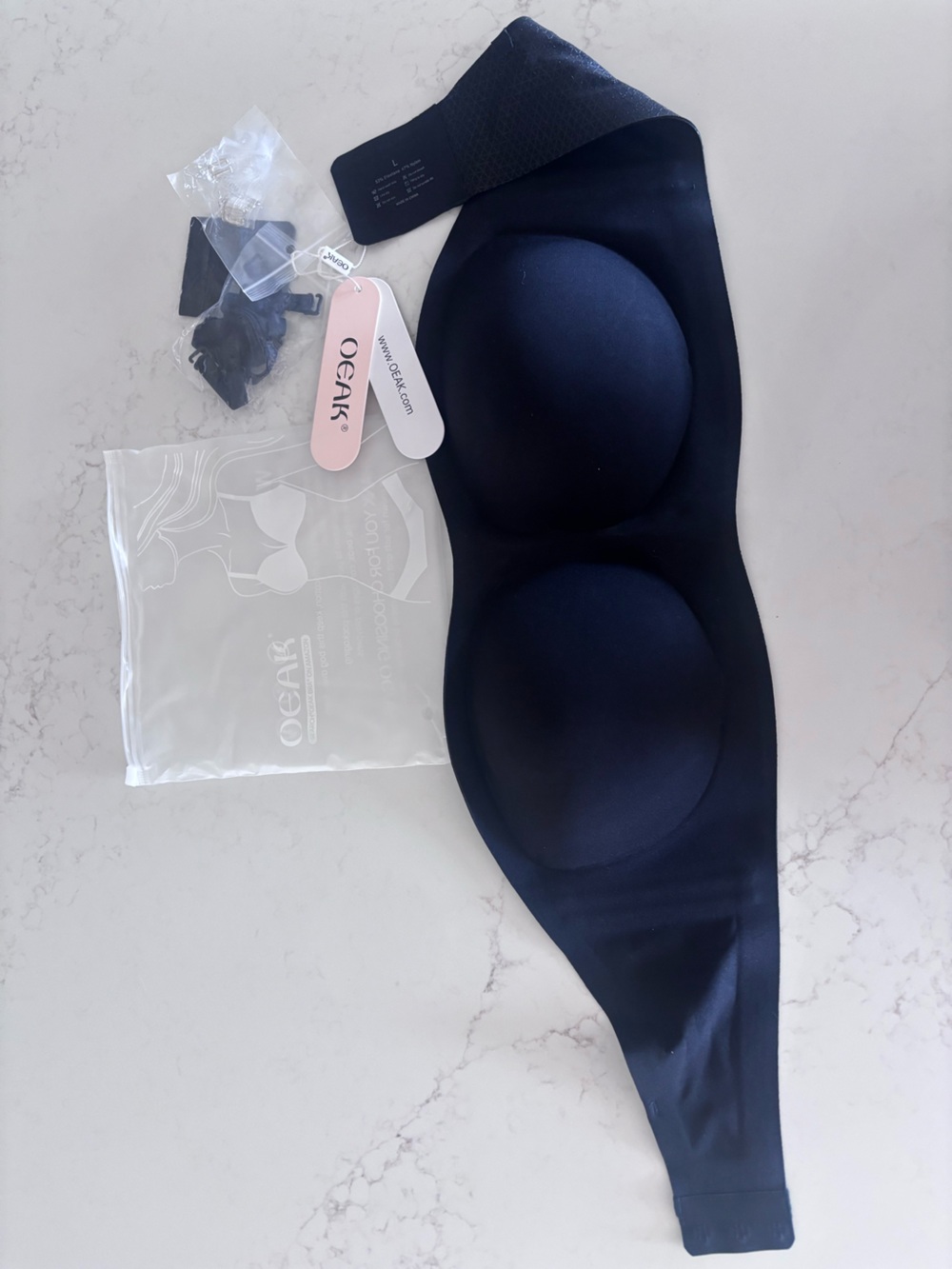 Oeak Strapless Jelly Bra in Black
